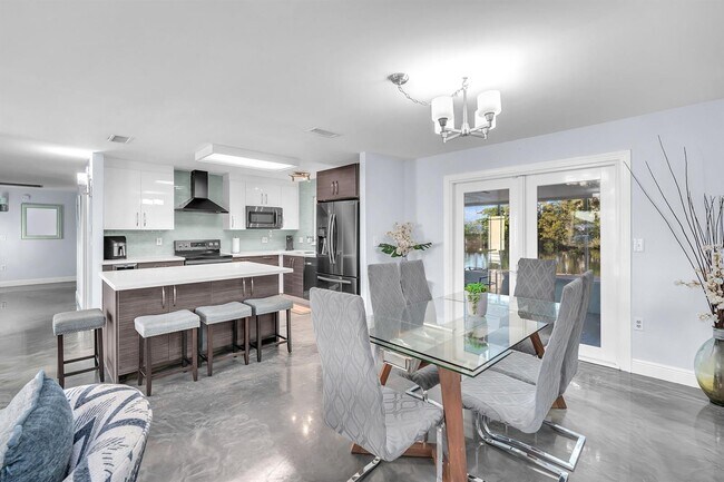 Foto del edificio - 4400 SW 37th Ave