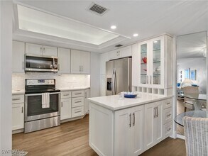 Building Photo - 4751 Gulf Shore Blvd N