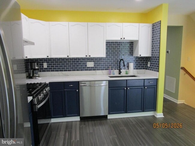 Foto del edificio - 506 Hupps Hill Ct