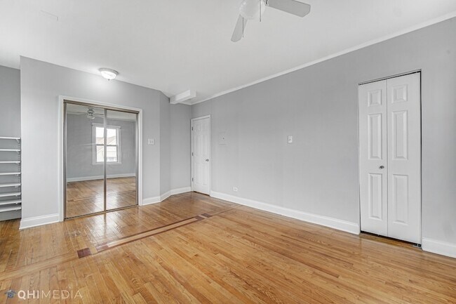 Foto del edificio - 2419 N Oak Park Ave