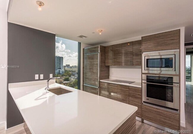 Foto del edificio - 460 NE 28th St