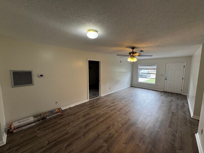 Foto del edificio - Charming 2-Bedroom Home in Peaceful Dunnellon Neighborhood