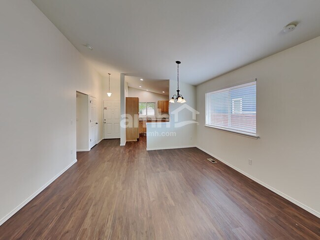 Building Photo - 6424 217th St E