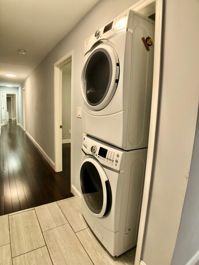 Washer and Dryer - 1730 W Master St