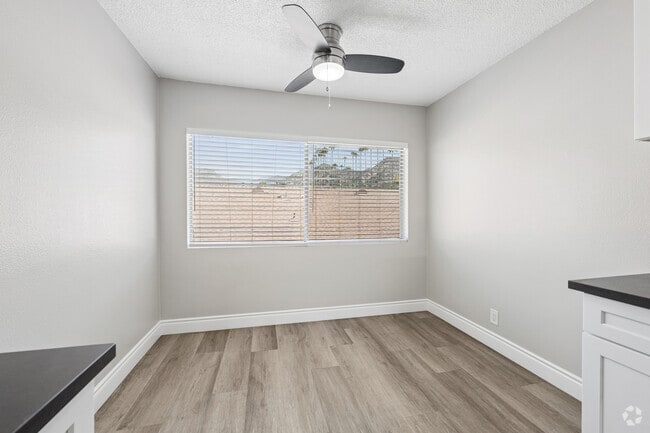 2BR, 1BA - 865SF - Dining Room - Palm View Apartments in Azusa