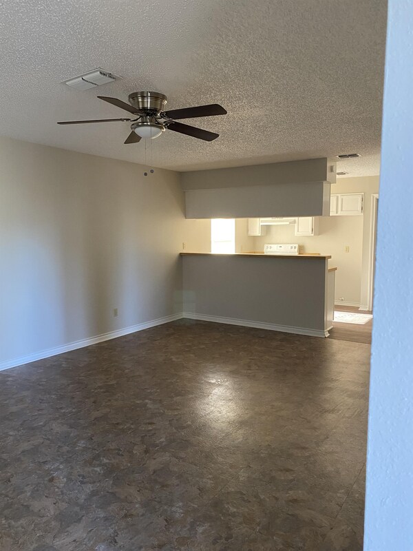 Building Photo - 6839 Brown St