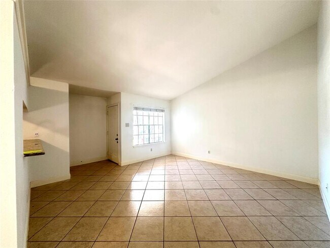 Foto del edificio - 4510 Brown Bark Pl