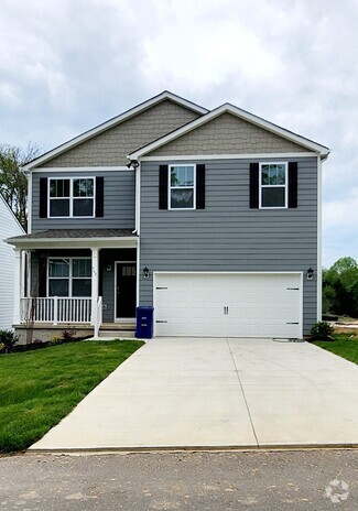 Building Photo - 560 Country Oak Dr