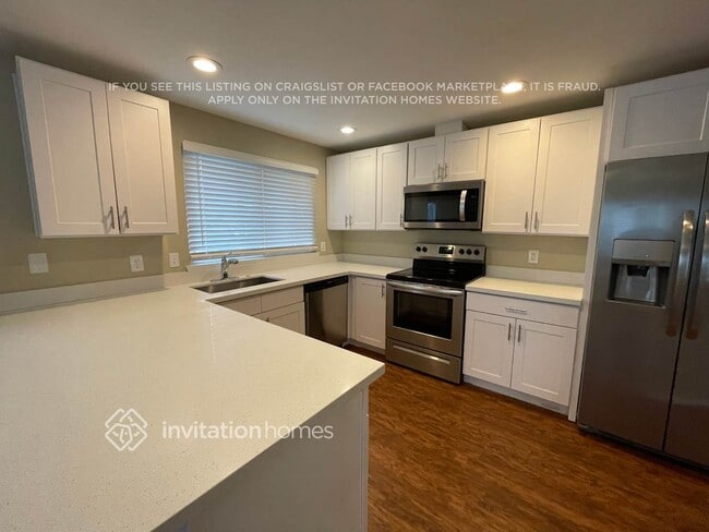 Building Photo - 1216 S 236th Pl