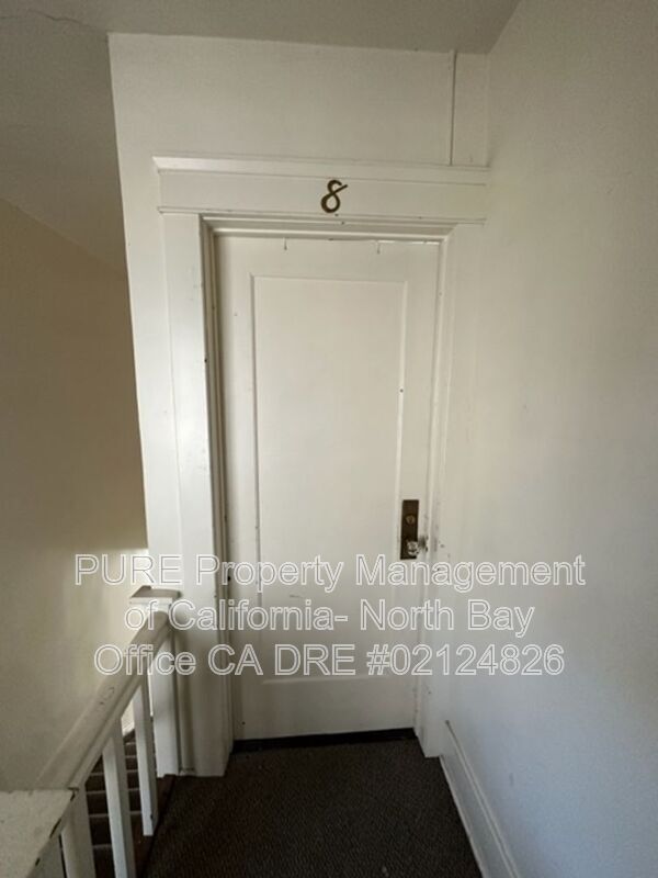 Building Photo - 422 Humboldt St