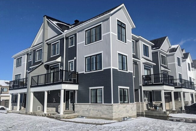 Building Photo - 530 Rye Grass Wy