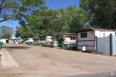 Foto del edificio - Highland Mobile Home Park