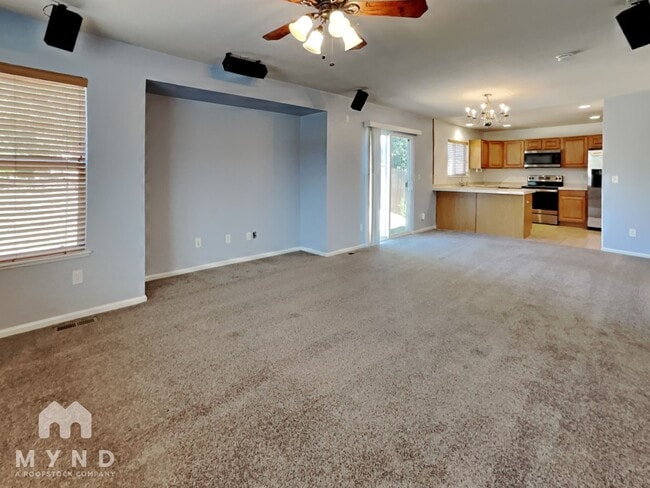 Building Photo - 7704 Autumn Leaf Way