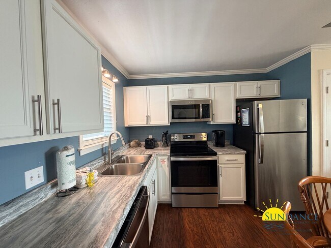 Foto del edificio - 1330 Miracle Strip Pkwy SE