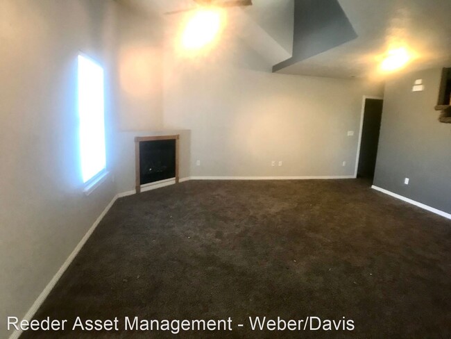 Building Photo - 3 br, 2.5 bath House - 553 Laurel Hurst Court