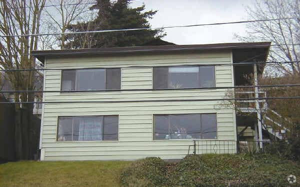 Building Photo - 1262 Eastlake Ave E