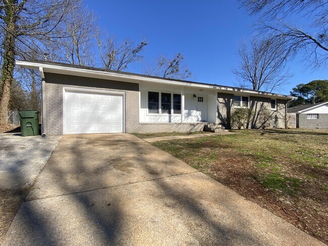 Building Photo - 4002 Gunnison Ln NW