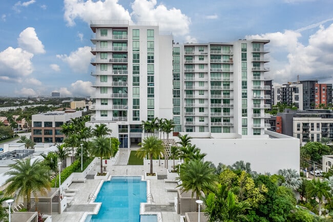 Building Photo - Quantum Apartments