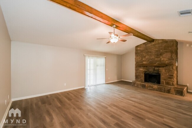 Building Photo - 10958 Mandarin Station Dr E