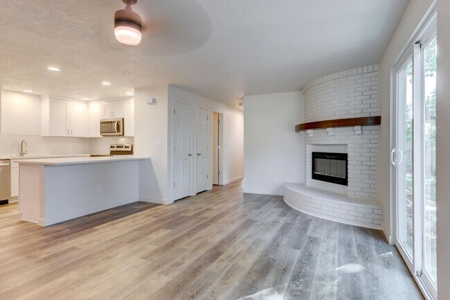 Building Photo - Hoff Dr. Duplex