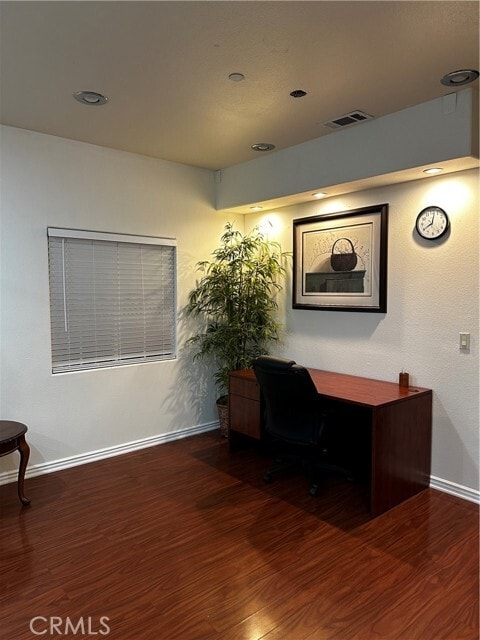 Building Photo - 300 Lampman Way