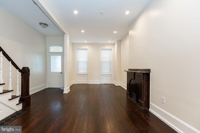 Foto del edificio - 1320 E Columbia Ave