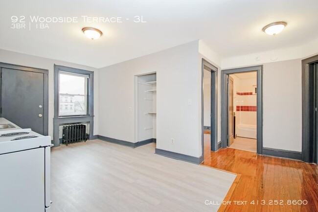 Foto del edificio - 92 Woodside Terrace