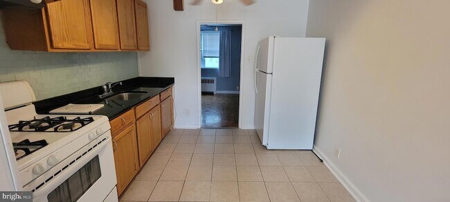 Foto del edificio - 307 E Clarkson Ave