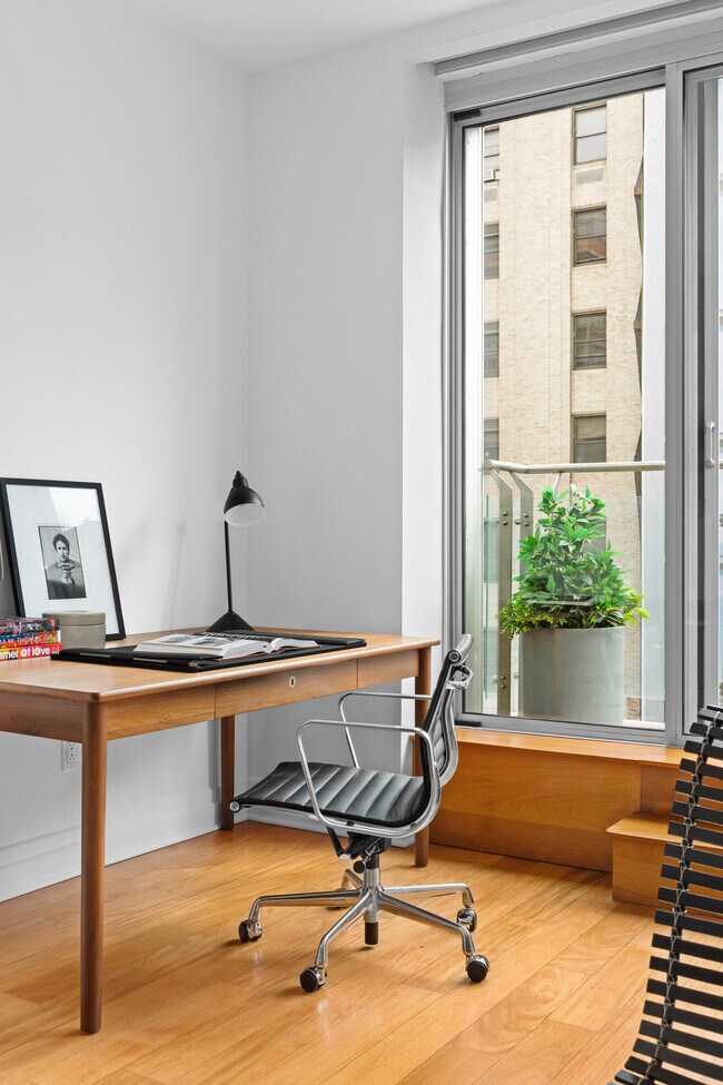 Foto del edificio - 135 W 14th St
