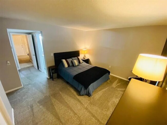 Foto del edificio - 1-Bed Condo Available for rent