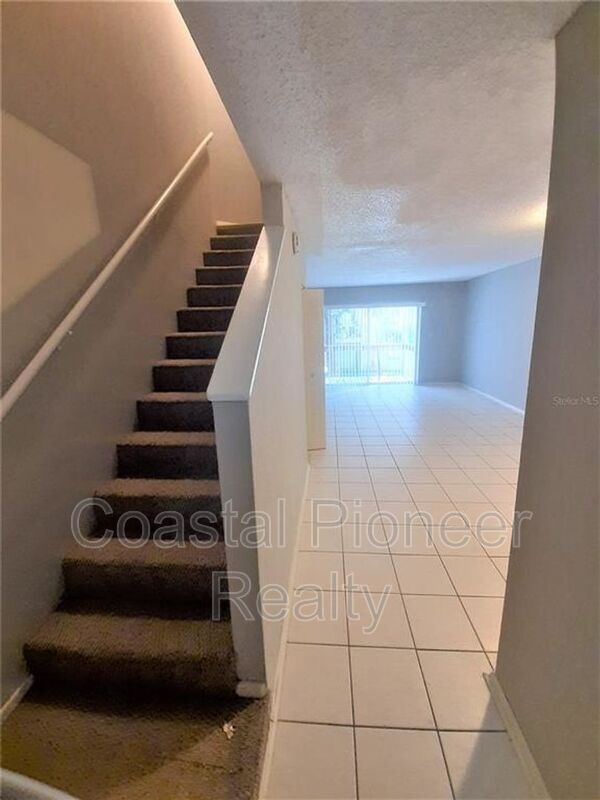 Building Photo - 7600 Abbey Ln