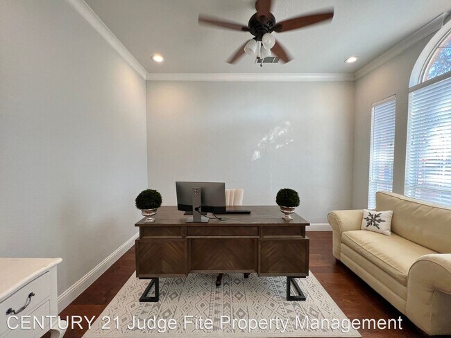 Foto del edificio - 3 br, 2 bath House - 3305 Lake Highlands D...