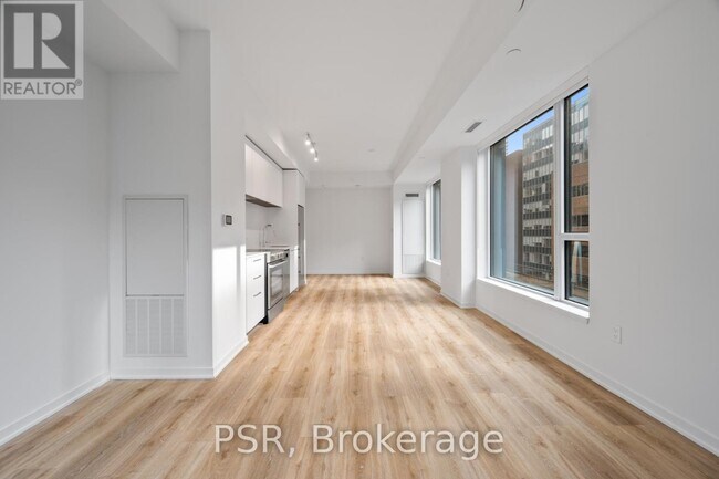 Photo du bâtiment - 101 Roehampton Ave