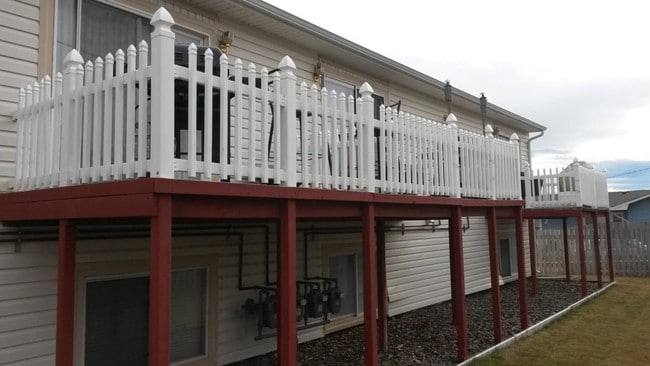 Private Deck - 1654 W Jefferson St