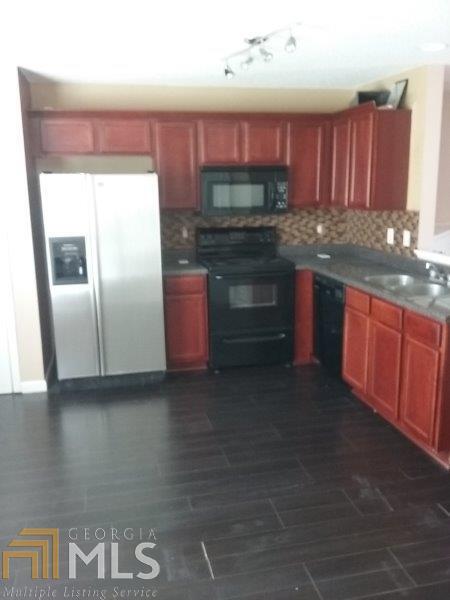Foto del edificio - 500 Jaclyn Cir