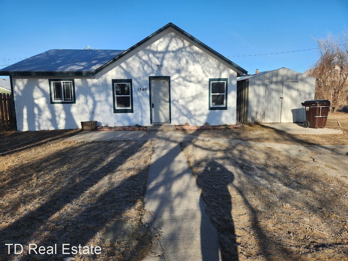 Foto principal - 3 br, 1 bath House - 1540 West A 1
