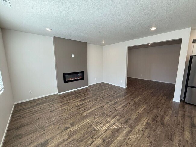 Foto del edificio - 4820 Gray Ct NE