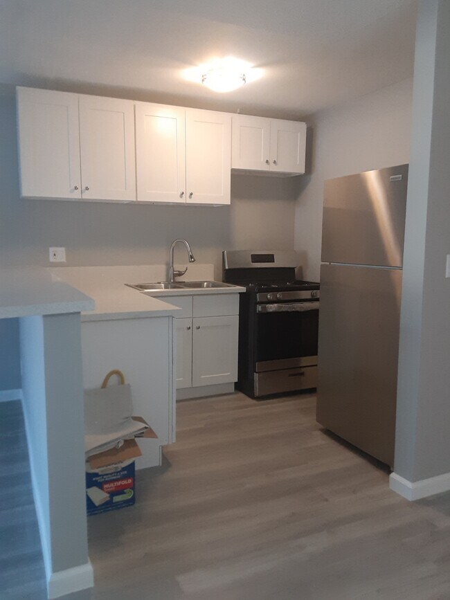 The Allure Apartments Canoga Park Ca Apartments Com