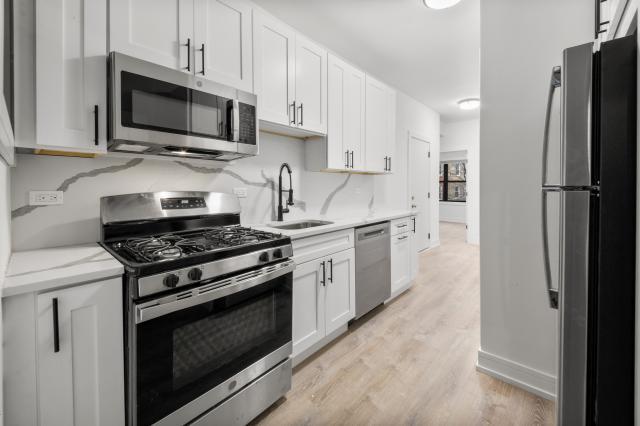 Building Photo - 1 bedroom in Chicago IL 60647