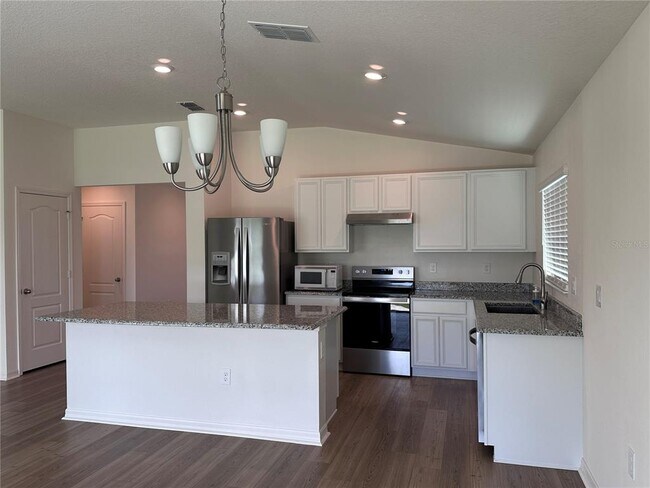 Foto del edificio - 148 Summerlin Loop