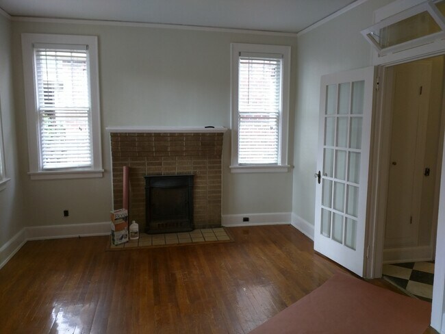 Building Photo - 2312 Sumter St