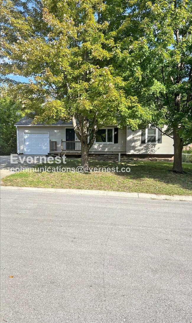 Foto del edificio - 13617 Craig Ave