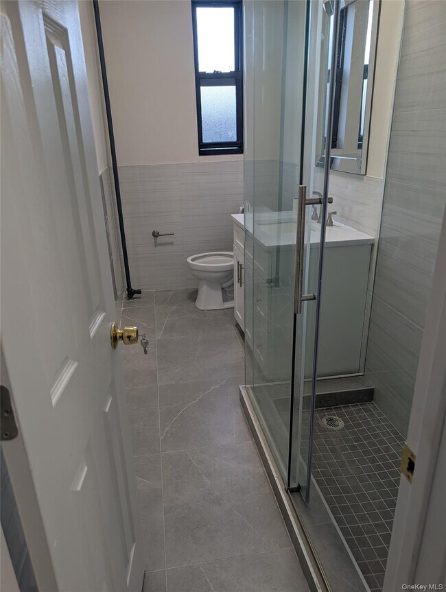 Building Photo - 1902 Kings Hwy