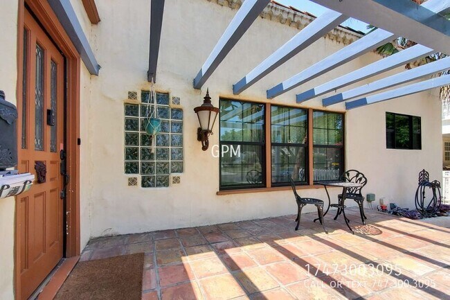 Foto del edificio - 347 N Fairview St