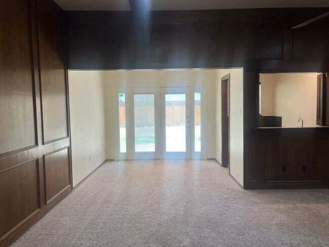 Foto del edificio - 5715 69th St