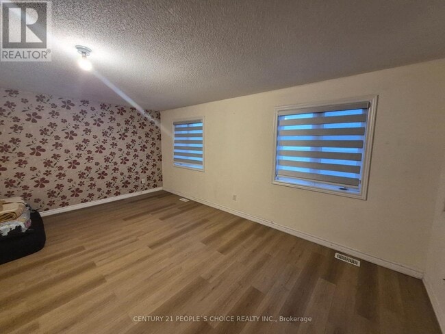 Building Photo - 19 Freedom Oaks Trail