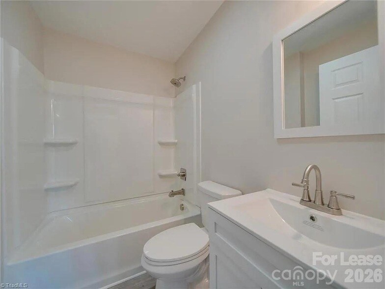 Foto del edificio - 121 Brumley Ave NE