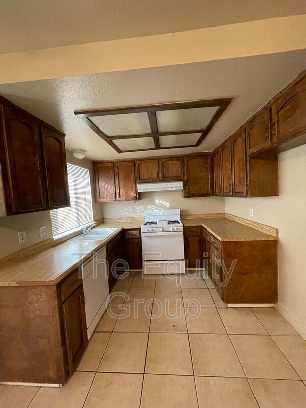 Foto del edificio - 1305 S Court St