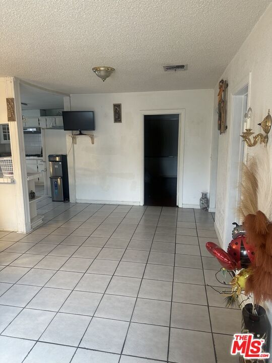 Building Photo - 9900 Laurel Canyon Blvd
