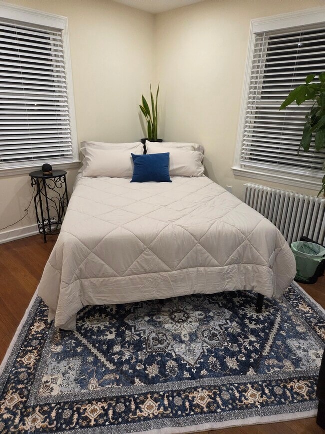 Building Photo - 240 7th Ave